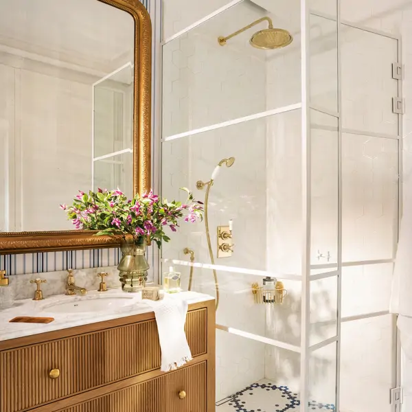 10 pequeños cambios para modernizar la ducha anticuada del baño que cambiarán tu forma de pensar 