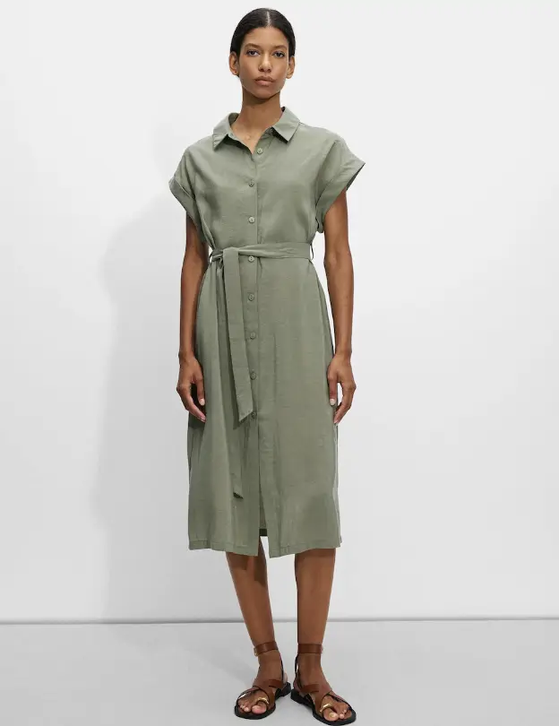 Vestido camisero midi con cinturón ajustable