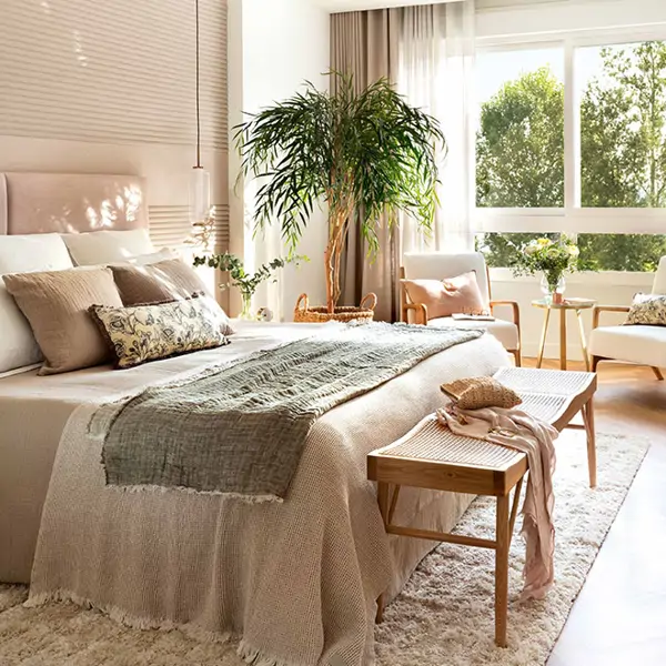 Astrid izquierdo, experta en Feng Shui: "No pongas nada de peso sobre la cama o el sofá, descansarás mejor"