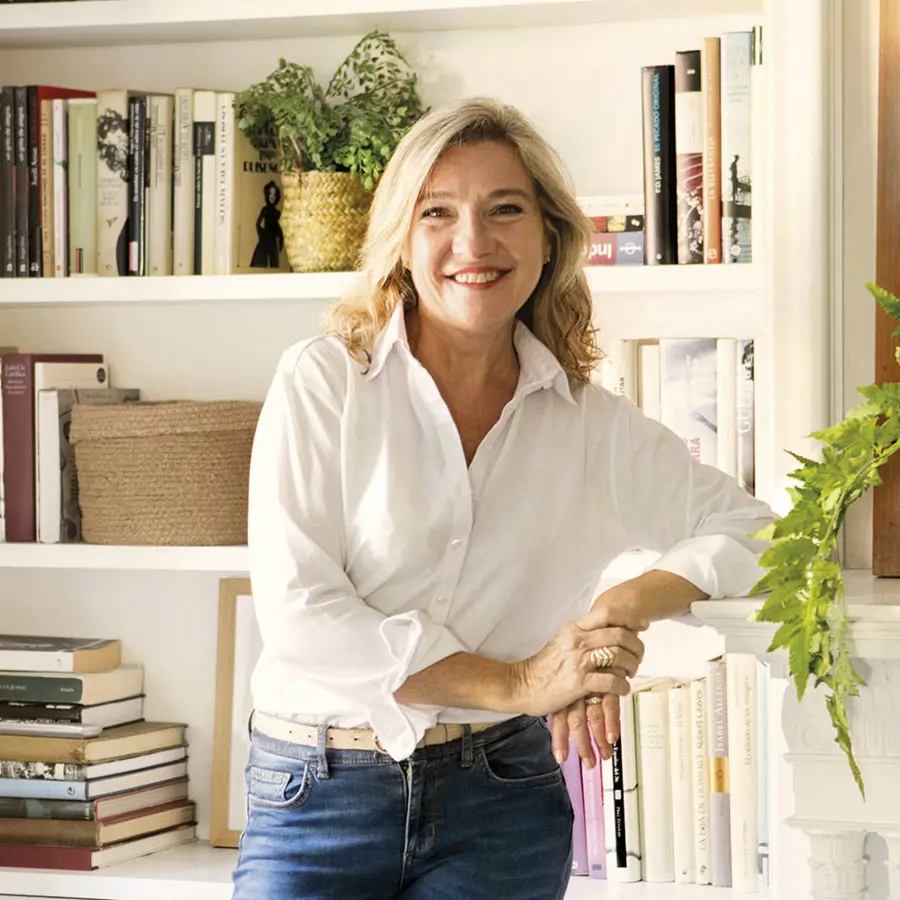 La lectora Araceli Boltas en su piso de Barcelona