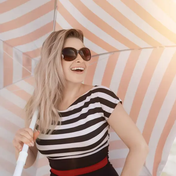 ¡Adiós calor este verano! Escoge la sombrilla, parasol o toldo ideal para el tipo y tamaño de tu terraza: resistentes, elegantes y con protección solar