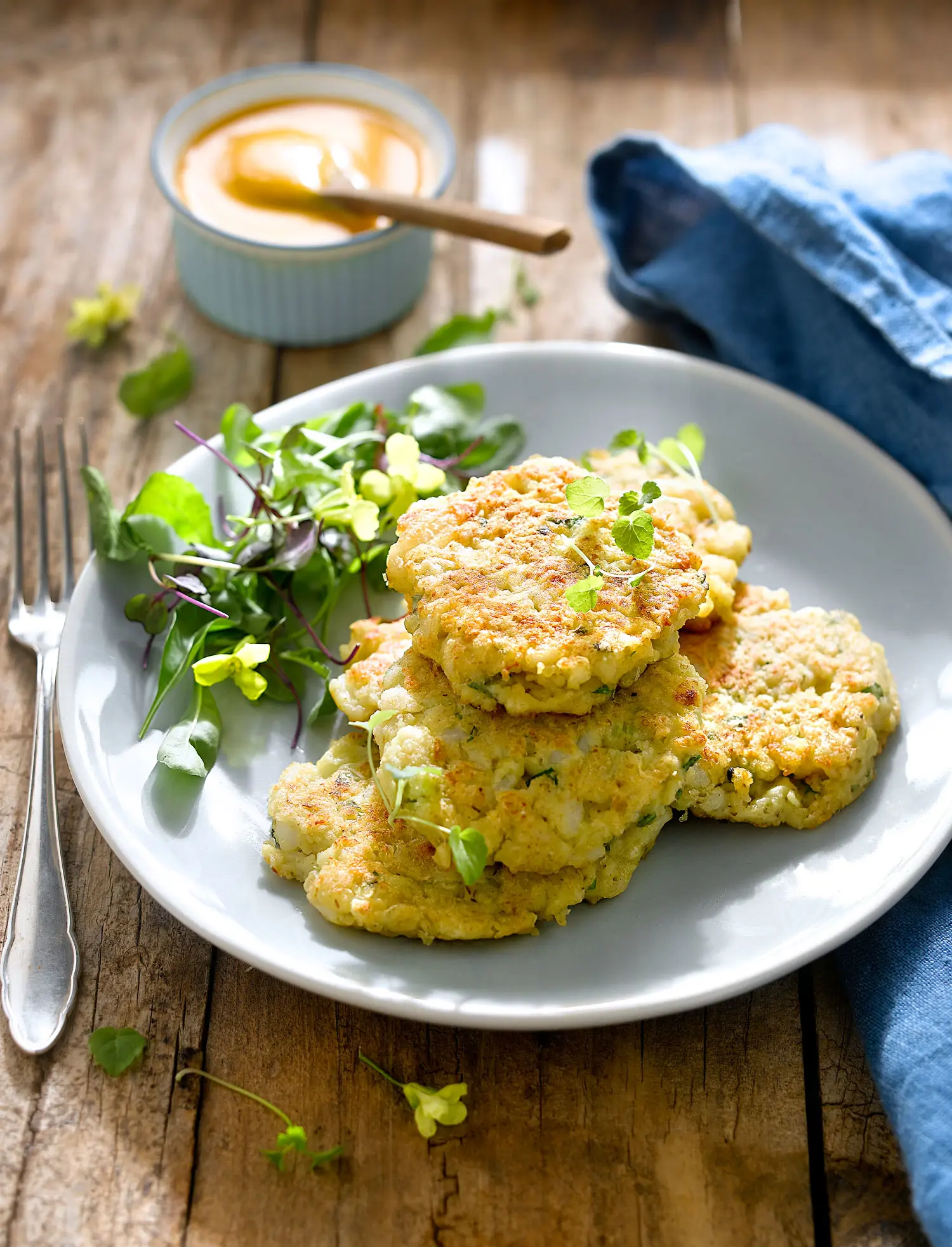 cenas saludables tortillitas de coliflor y bacalao