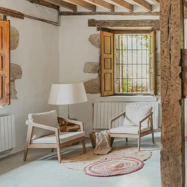 Una interiorista reforma una casa con más de 100 años, tira una zona tabicada y el cambio fue increíble: "Hemos ganado en luminosidad"