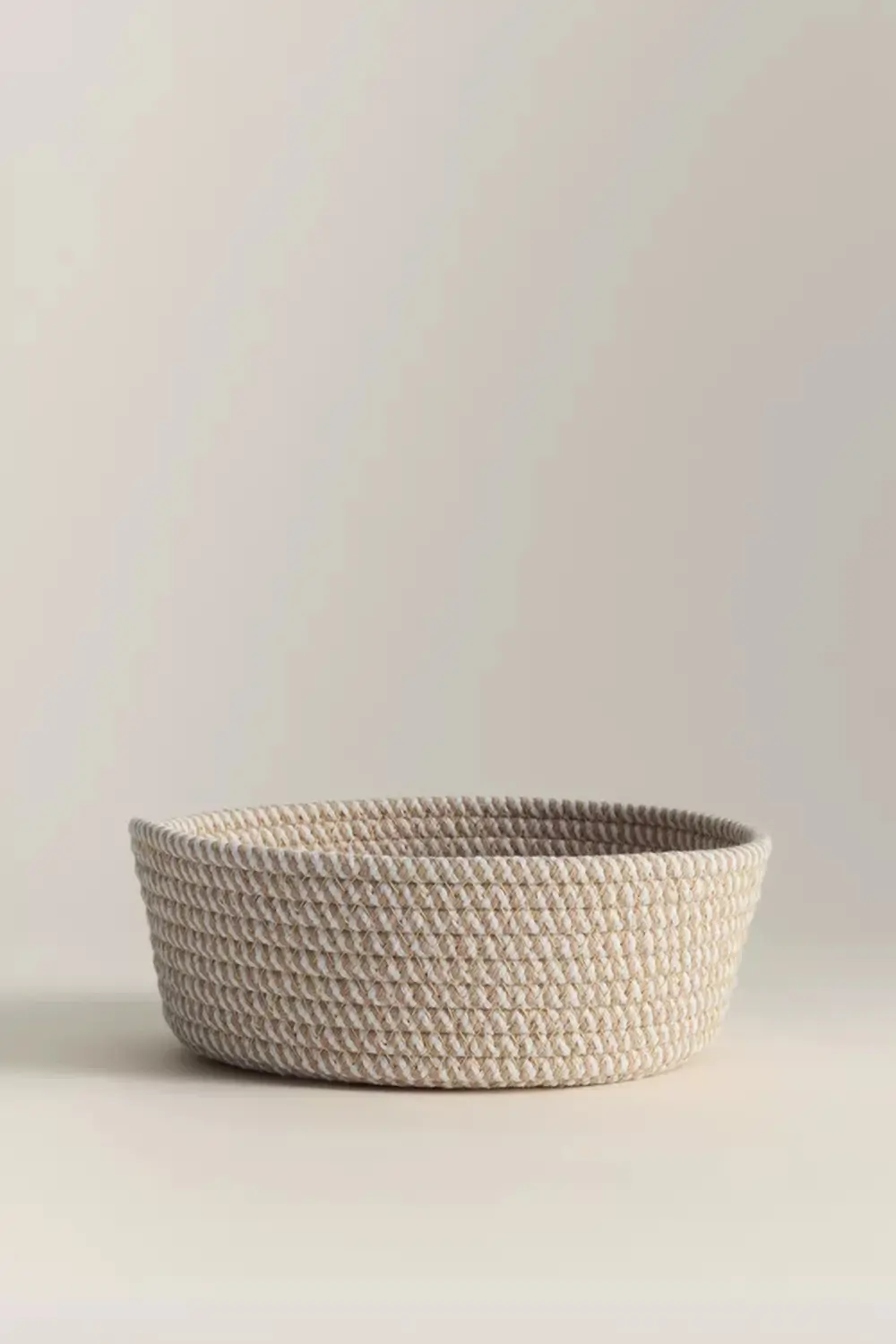 Cesta redonda en color natural