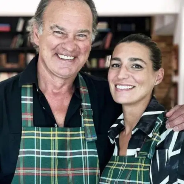 Eugenia Osborne sobre su padre Bertín Osborne: "Le encantan la aspiradora y la fregona, hay veces que desordenamos la casa solo por fastidiarle"