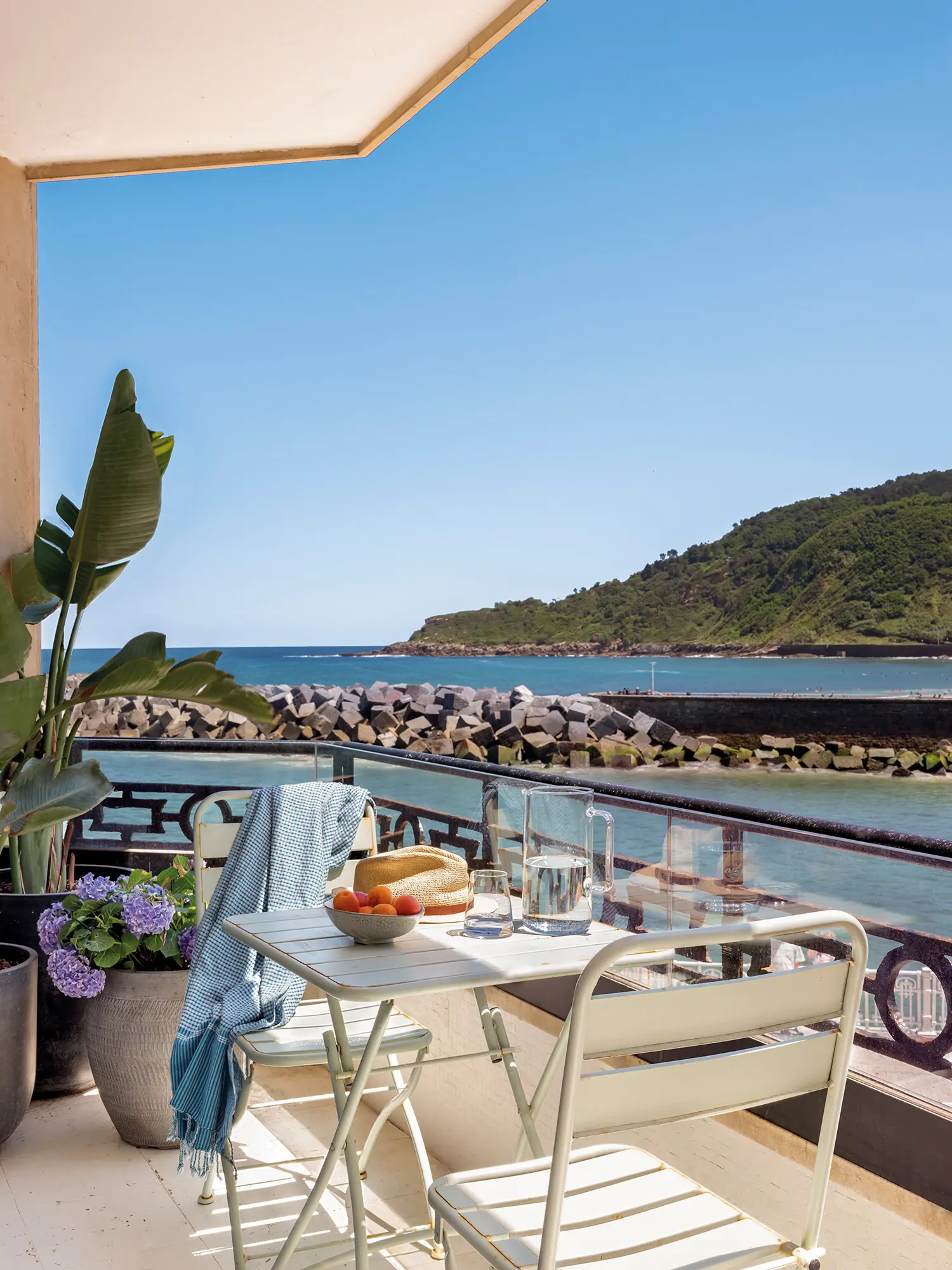 terraza mini con mueble plegable 00561983