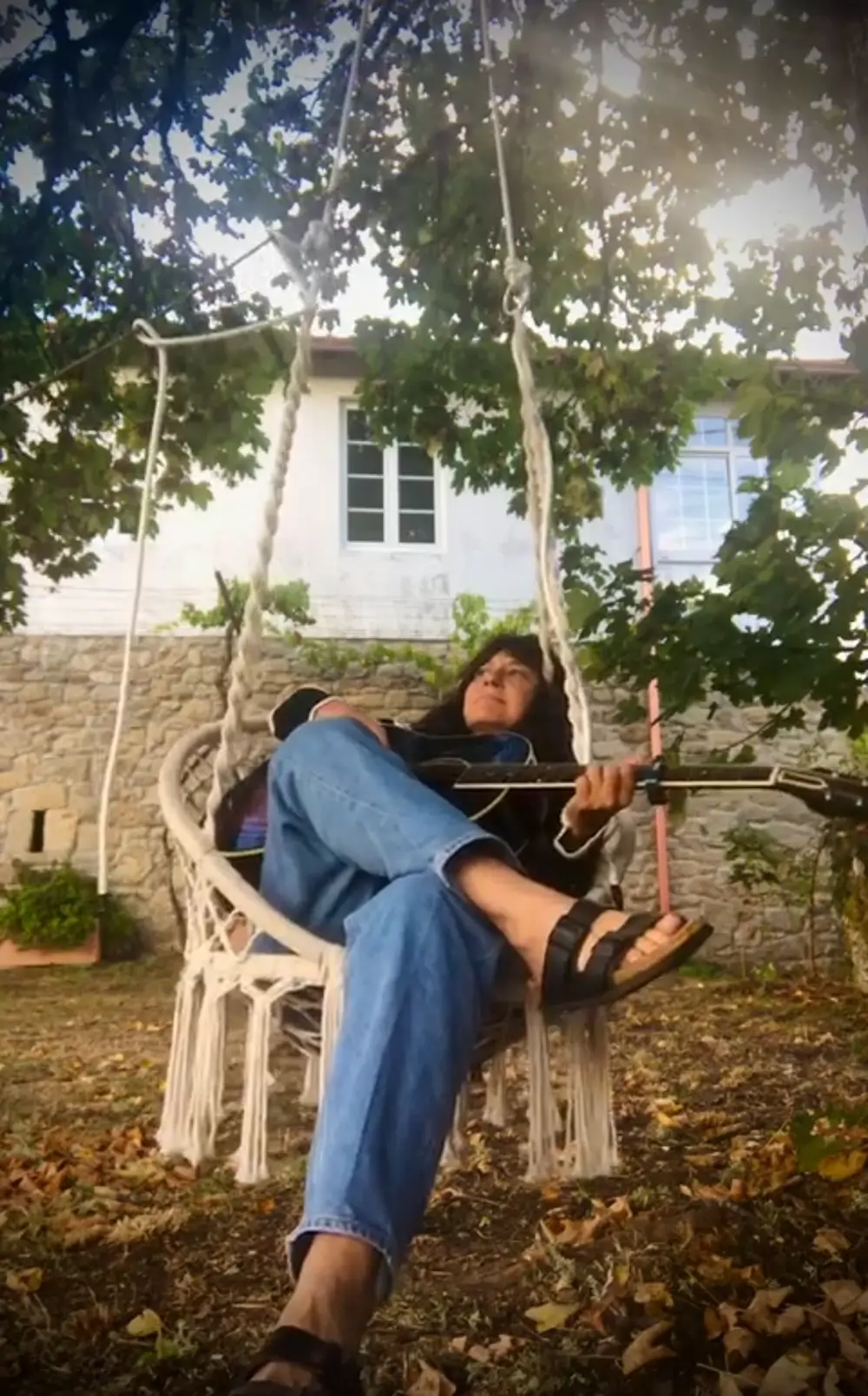 Eva Amaral en su casa de campo
