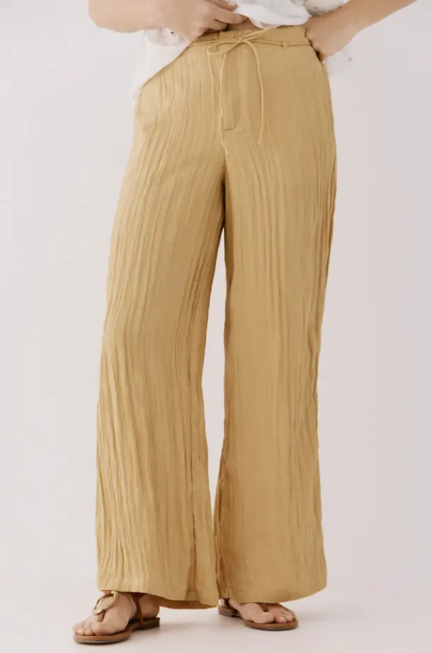 Pantalón tejido arrugado