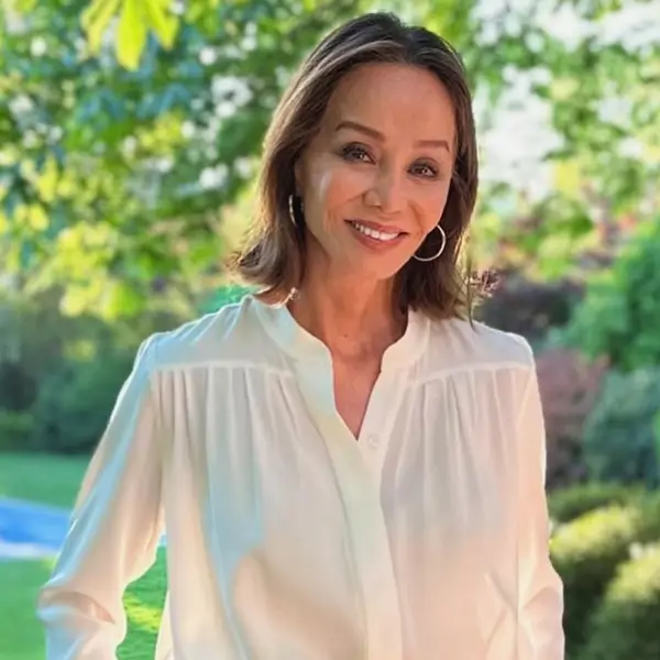 Isabel Preysler (74 años): "Mi casa siempre huele bien gracias a un aceite para lámparas. Su aroma es agradable y fresco"