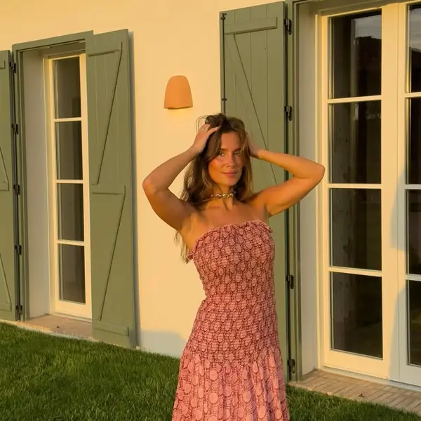 Lara Villarroya, interiorista, sobre la casa de María Pombo: "Realmente me quedé flipando, pensé que sería una casa mucho más conservadora" 