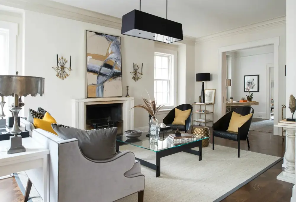 La sala de estar del dúplex de Uma Thurman