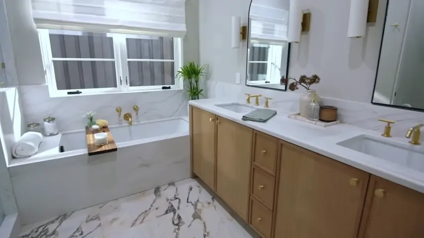 Un baño luminoso y bien integrado