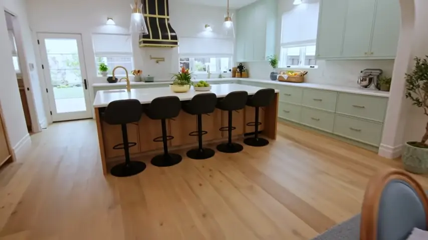 Una cocina con personalidad y mucho almacenaje