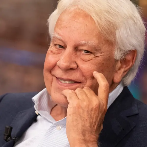 Pilar Cernuda, escritora: "Felipe González utilizó una estancia de La Moncloa para reuniones privadas que se convirtieron en símbolo de estatus"