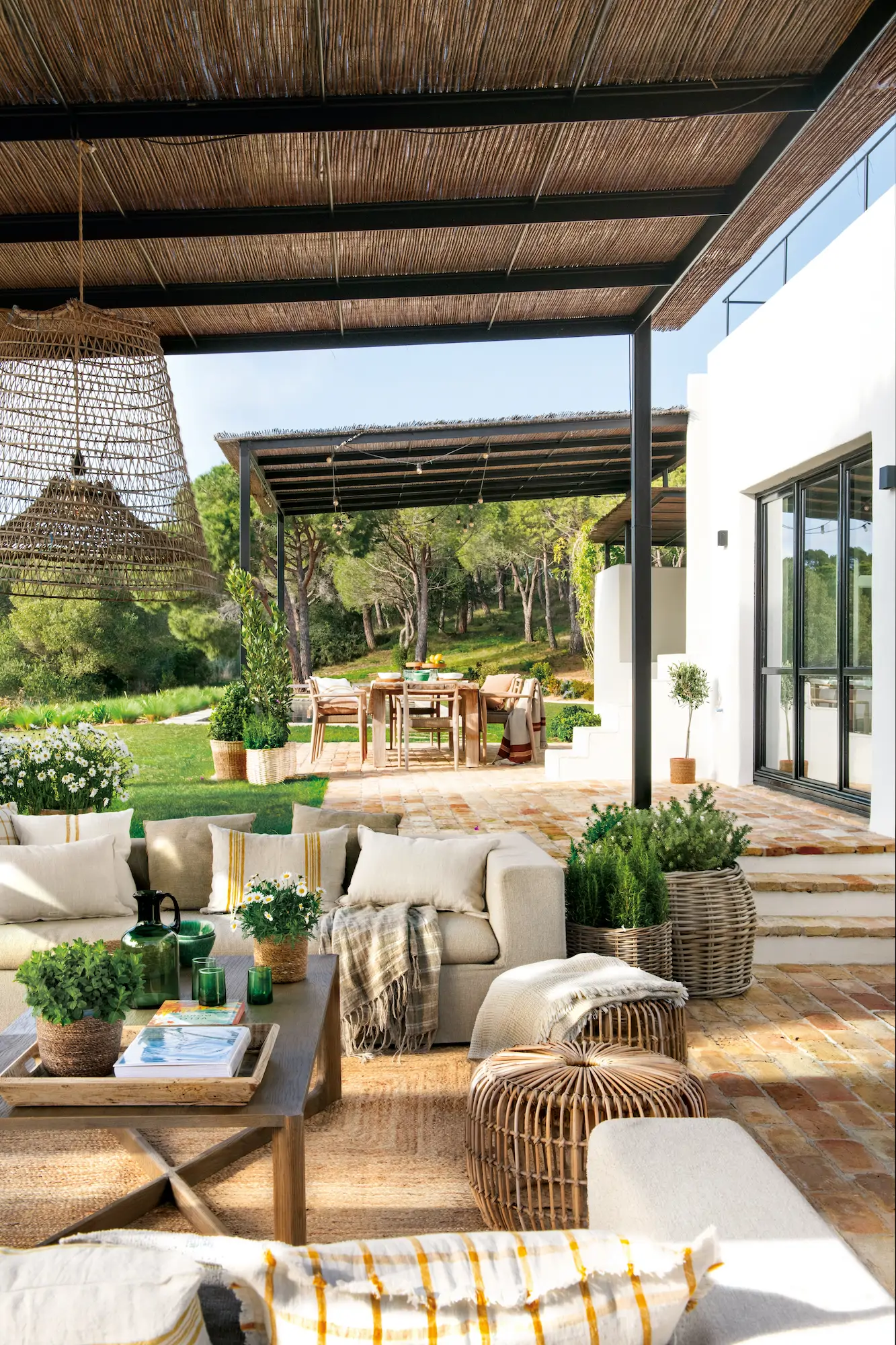 porches separados con zona de comedor y estar 00590197