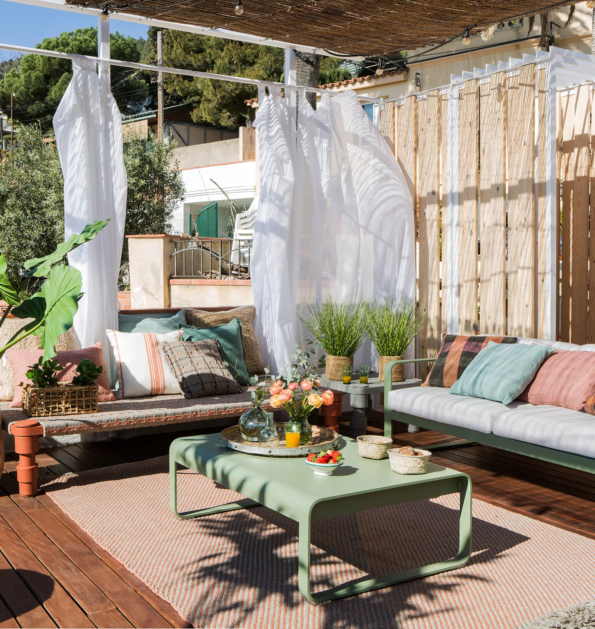 terraza con visillos 00504066