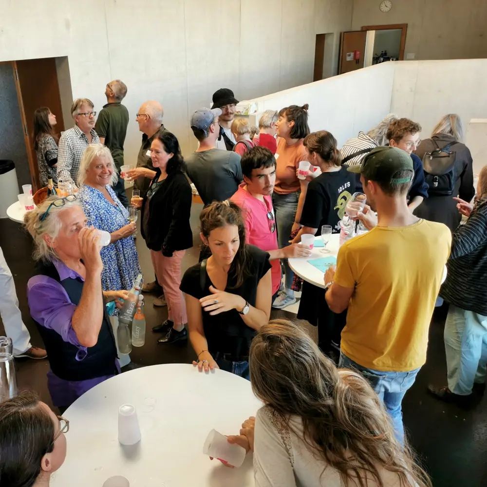 Ser sociable y querer compartir parte de tu vida con tus vecinos es primordial para vivir en LeNa House