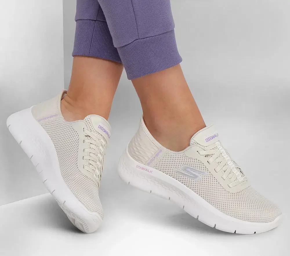 Las zapatillas Skechers "sin cordones" para no agacharse