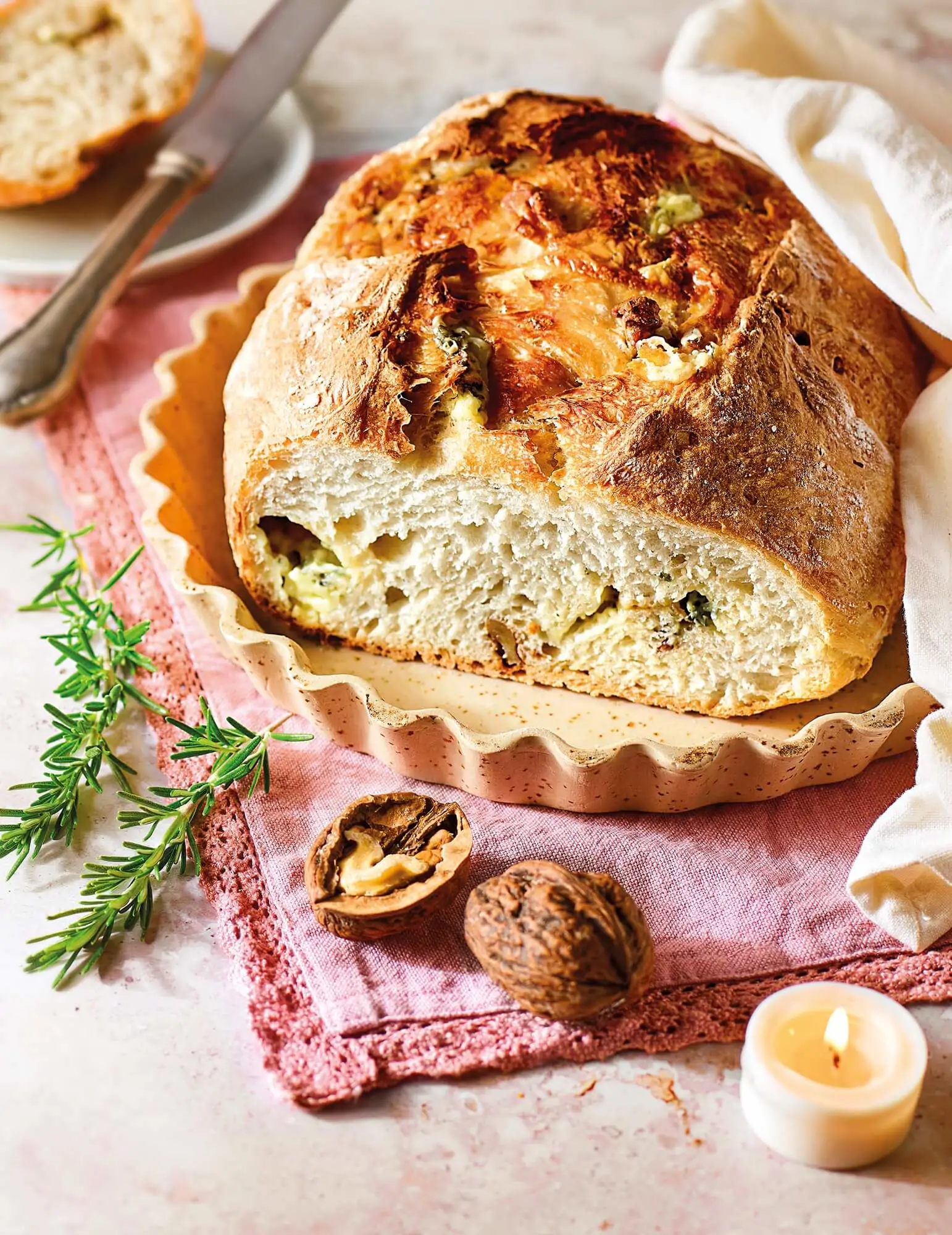 pan casero pan de nueces y roquefort