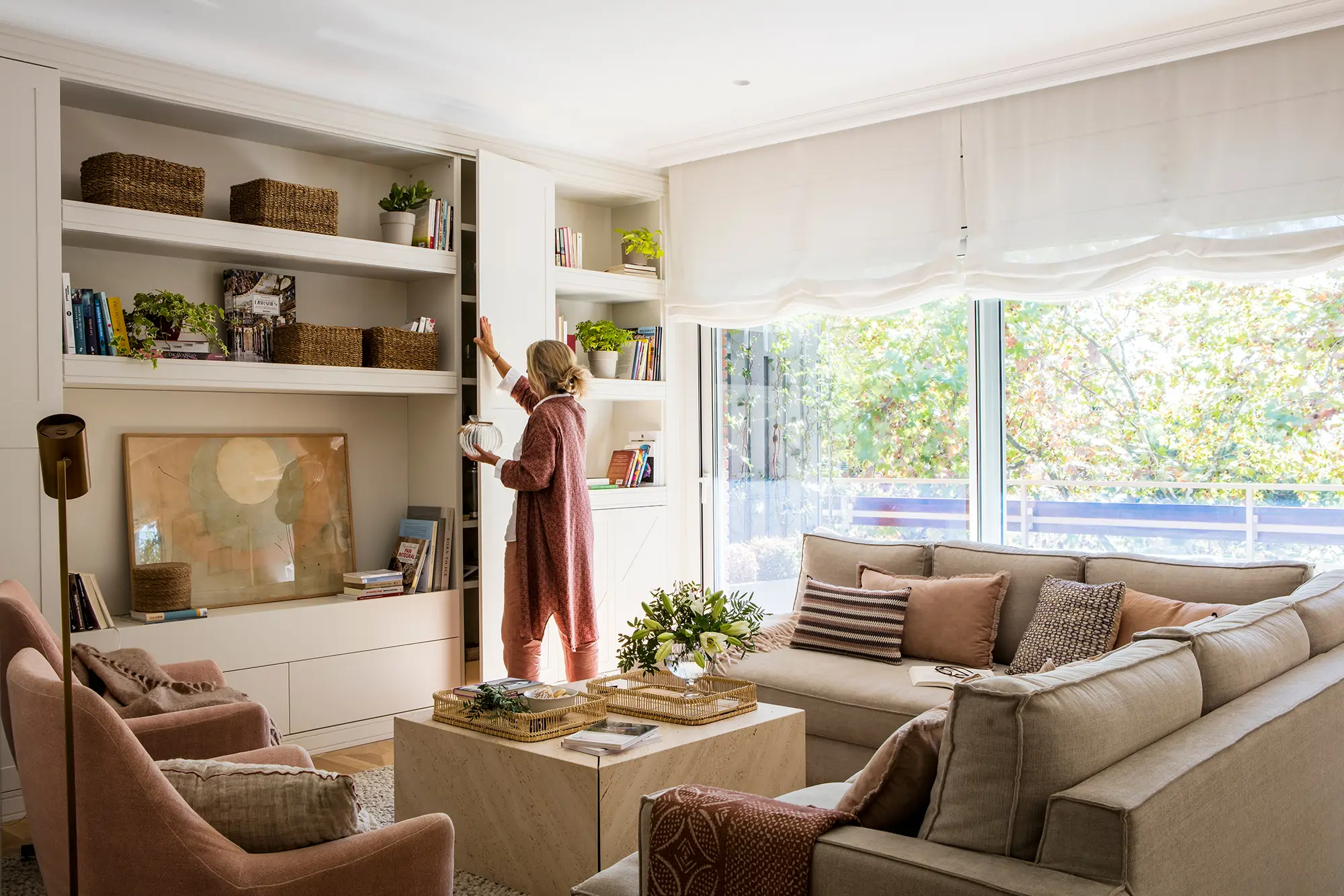 Busca muebles que permitan almacenar