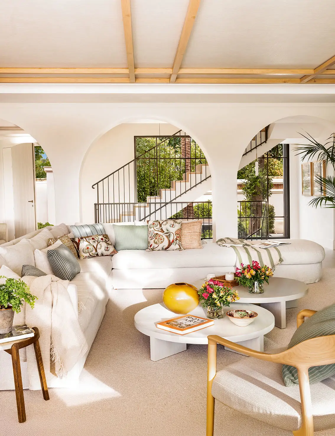Un salón que se funde con el exterior