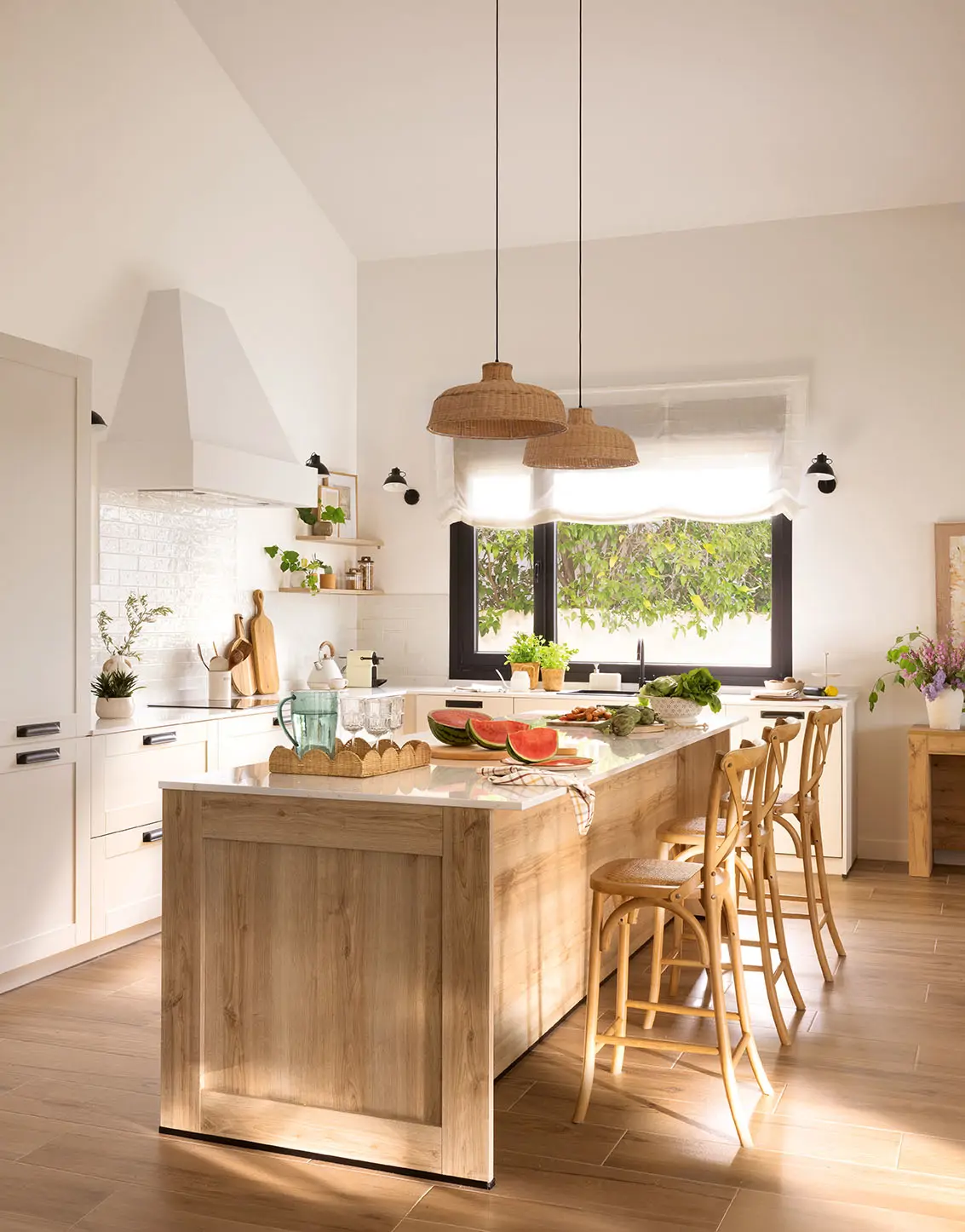 Blanco y madera