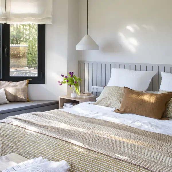 Soy editor de hogar y estas son las 10 almohadas que he seleccionado para soportar la ola de calor por las noches: frescas, refrigeradas y muy cómodas