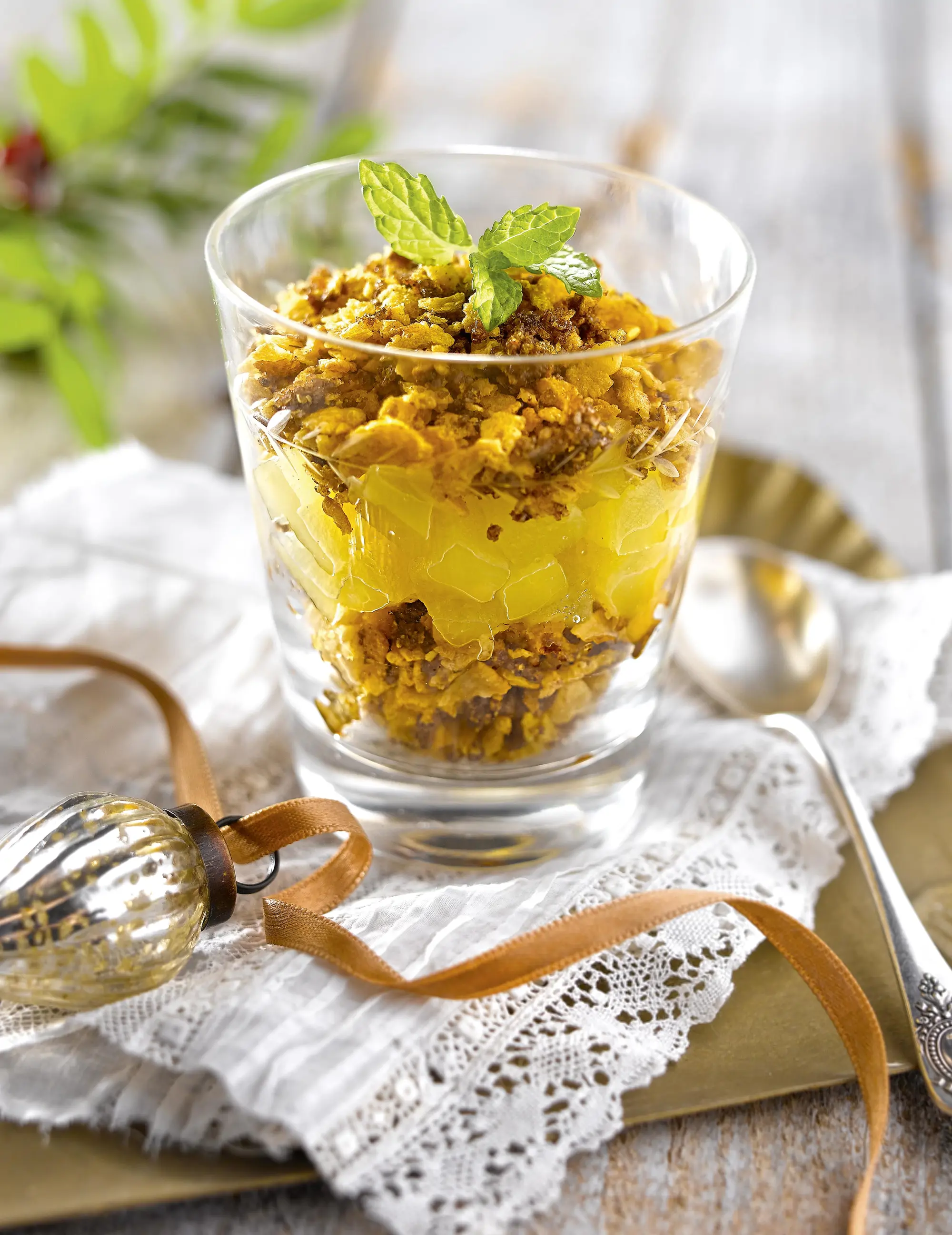 Postre crujiente de manzana a la canela