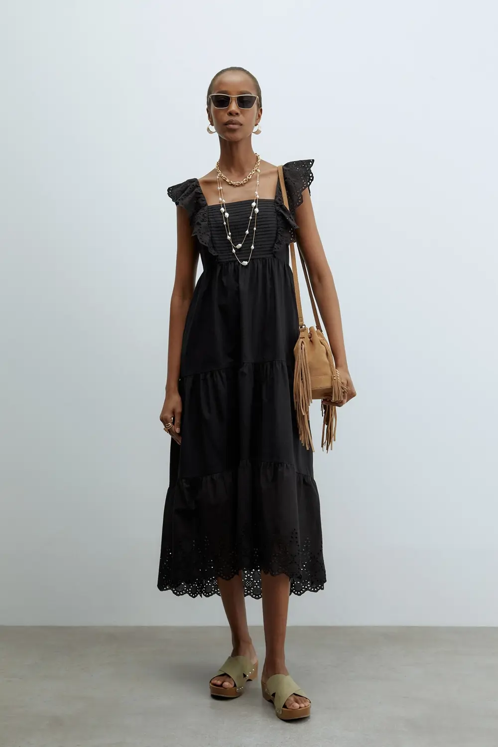 Vestido Schiffly bajo