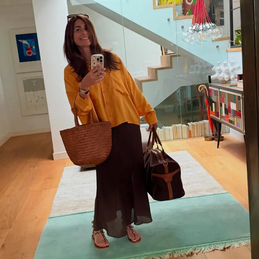 Nuria Roca sale de viaje