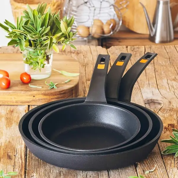 Ligeras, resistentes y fabricadas en España: BRA "regala" (desde 9€) sus mejores sartenes "tipo aluminio", para renovar nuestra pasión por la cocina (en el Prime Day 2025 y por tiempo limitado)
