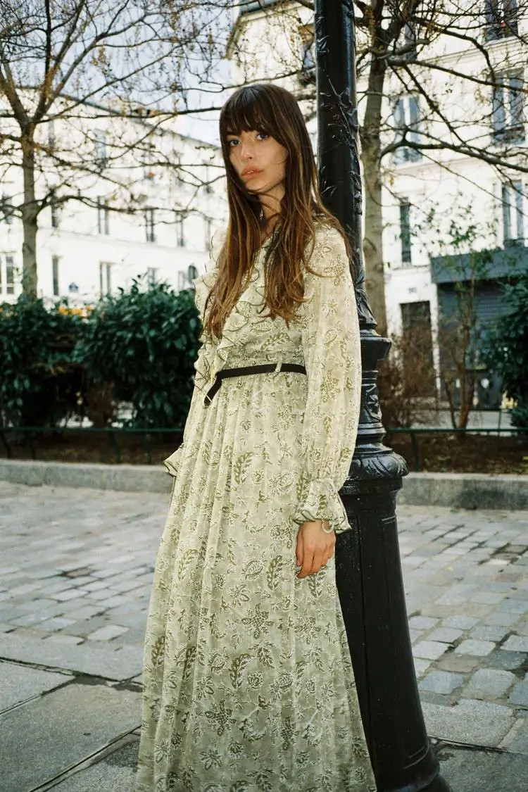 Vestido estampado volantes