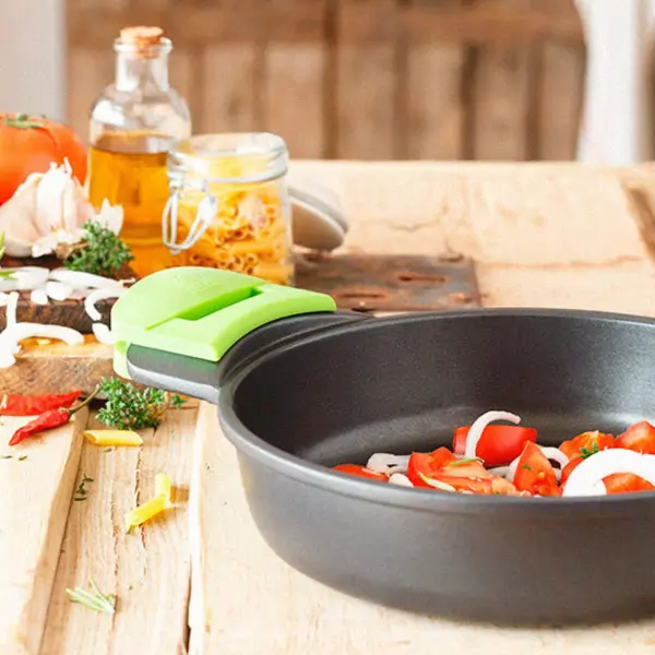 Esta marca española "liquida" (por 29€) su cacerola "tipo bajo" más versátil e ideal para todo tipo de recetas (¡también para horno!): con descuentazo en Prime Day 2025