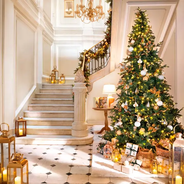 El recibidor más navideño: así se decoró la entrada de la Casa de Navidad de El Mueble 2024