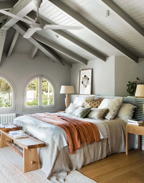 Mar&iacute;a Jos&eacute; G&oacute;mez, interiorista, sobre los colores de pintura que los expertos no quieren ni ver en tu casa en 2026: "Los blancos m&aacute;s puros y ciertos grises resultan impersonales"