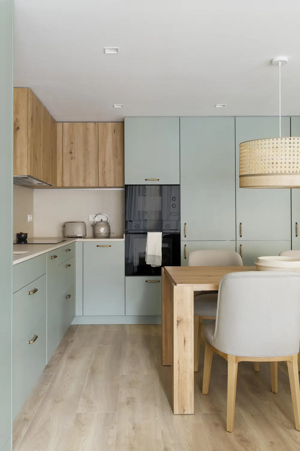 Cómo convertir una casa pequeña (73 m²) en un refugio emocional: cocina ...