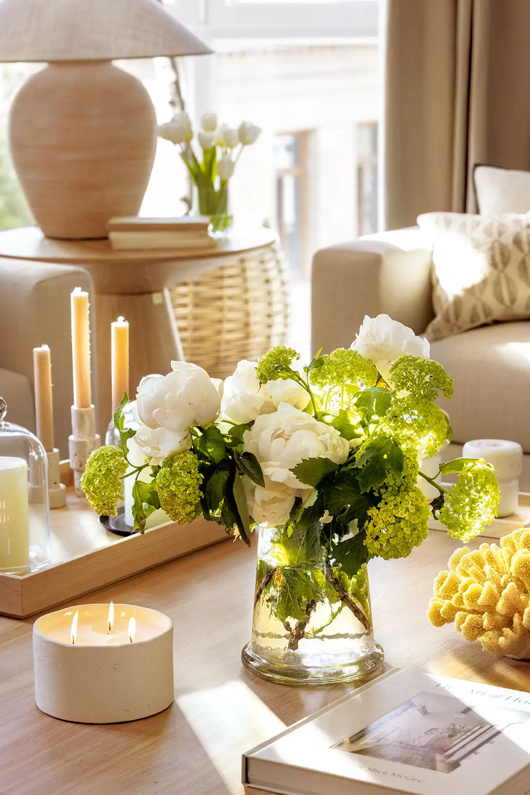 Flowers Coffee Table Candles